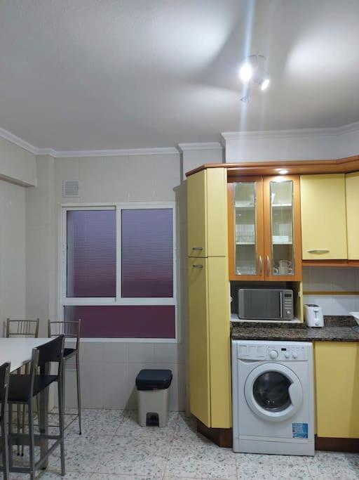 Apartamento Gijon Arena, Con Aparcamiento Eksteriør bilde
