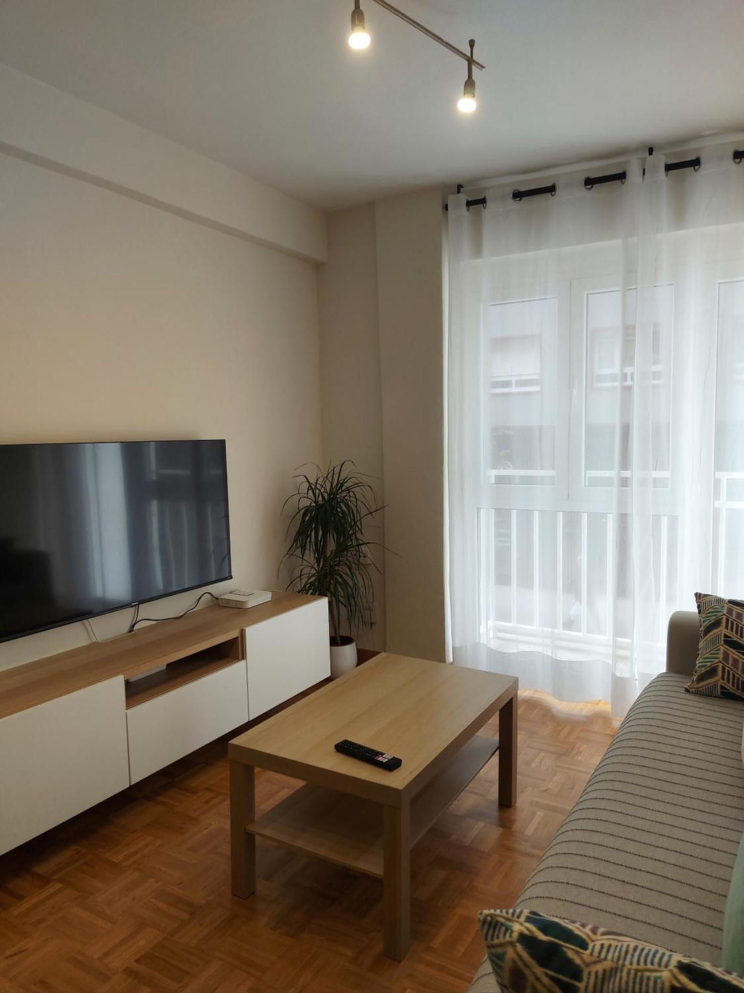 Apartamento Gijon Arena, Con Aparcamiento Eksteriør bilde